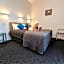 Teal Motor Lodge