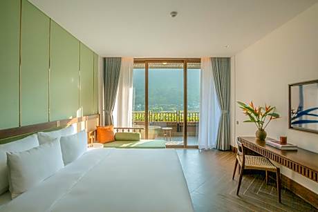 Executive Double Room with Mountain View