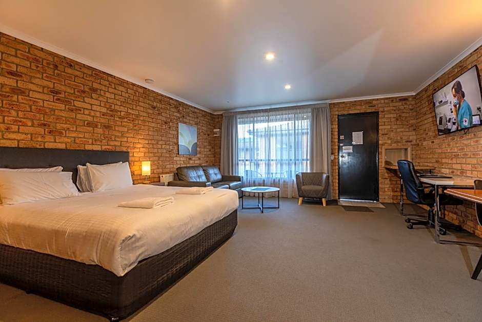 Photo 1 of 9 of Deluxe 1 King Bed Suite