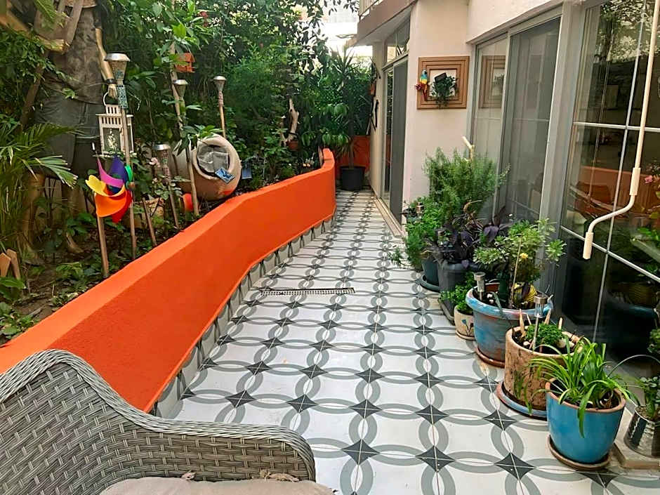 Izmir Home & Garden