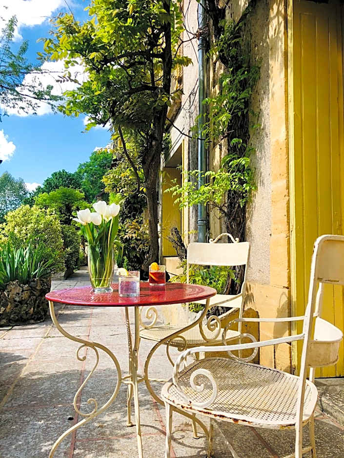 Le Cro-Magnon - hôtel - piscine - climatisation