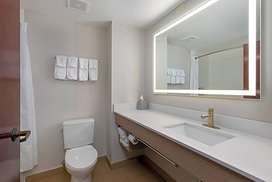 Holiday Inn Express Savannah South I-95 - Richmond Hill By IHG