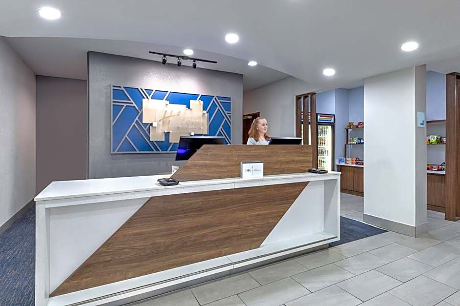 Holiday Inn Express and Suites Granbury By IHG