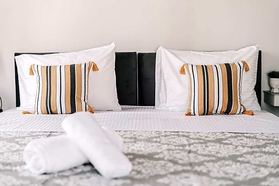 Sea Sailing Apartments