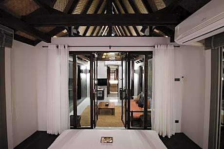 Beachfront Villa with Plunge Pool