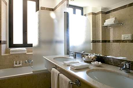 Large Single Room