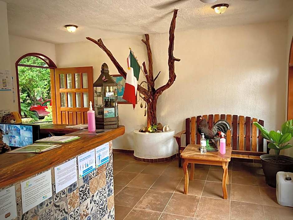 Yaxche Centro Hostal y Camping