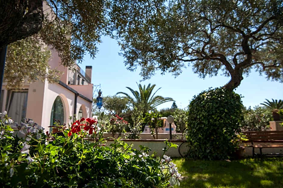 Hotel Baia Del Capitano