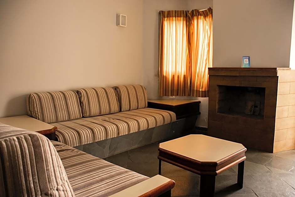 Plaza Inn Week Inn