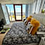 James Clow Bed & Breakfast & Apartments