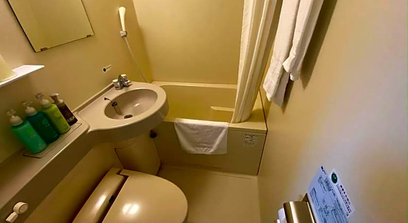 Hotel Route Inn Nagoya Imaike Ekimae