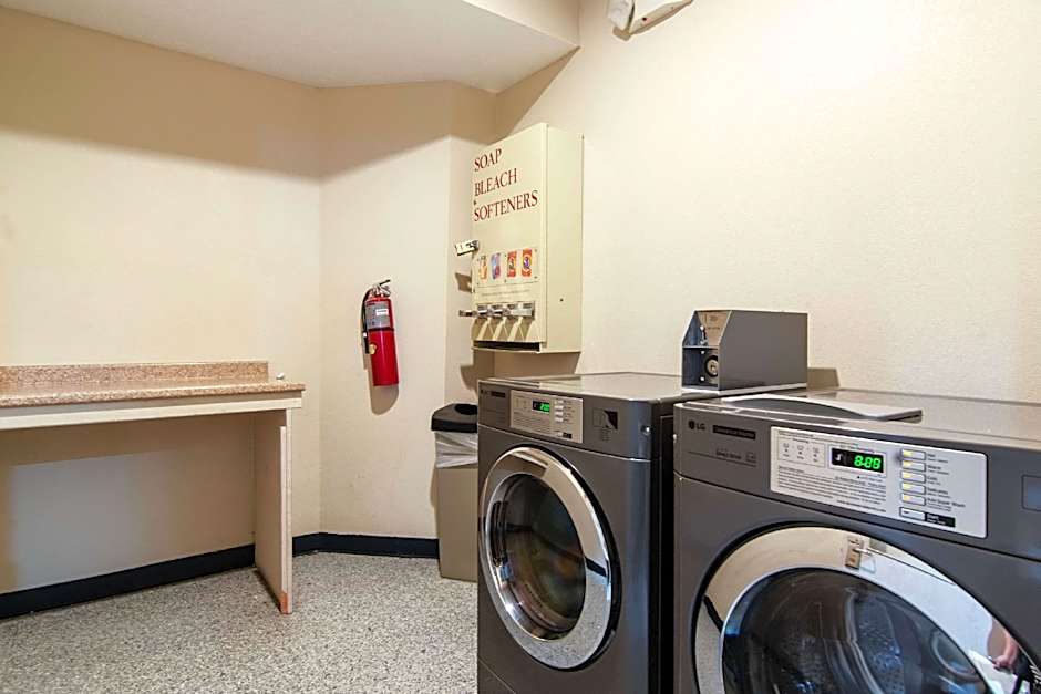 Comfort Suites NW Dallas Near Love Field