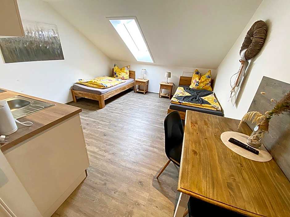 Seehaus Mamming - Hotel - Schlaffässer - Biergarten - Camping