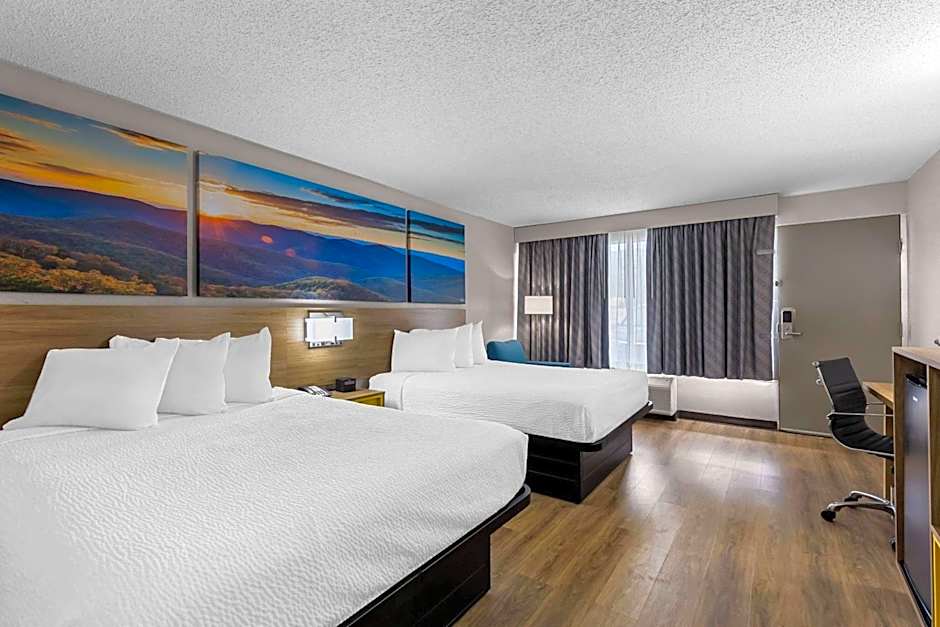 Days Inn by Wyndham Clayton