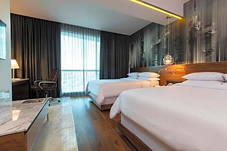 Standard Queen Room with Two Double Beds