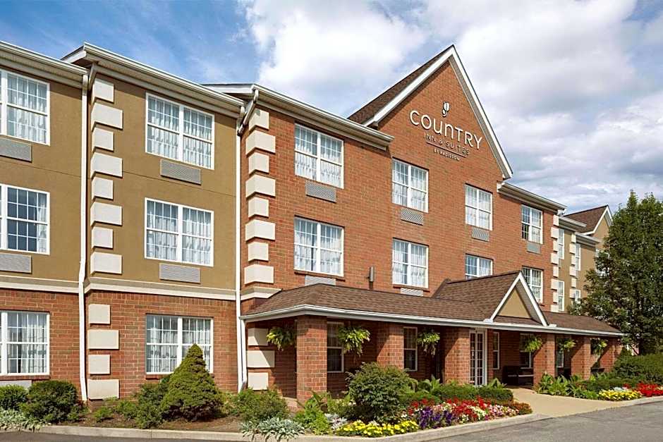 Country Inn & Suites by Radisson, Macedonia - Northfield