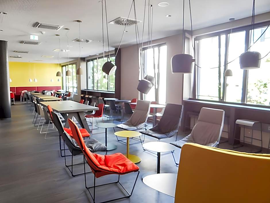 CAMPANILE DUISBURG CITY