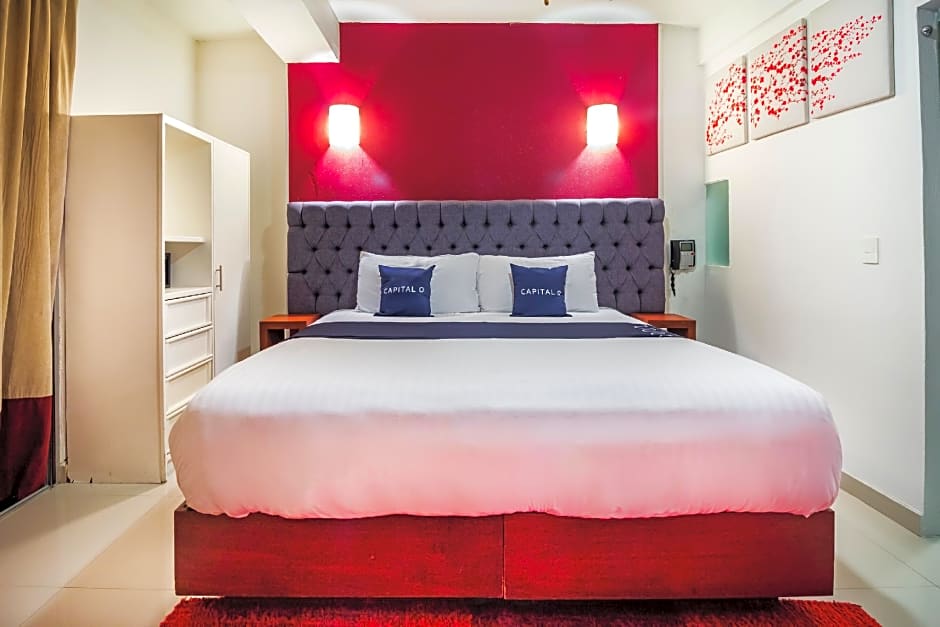 Capital O Hotel 522