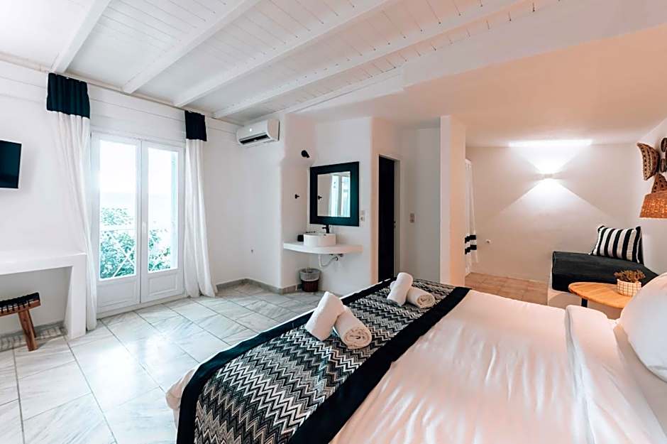 Photo 1 of 11 of Double Room