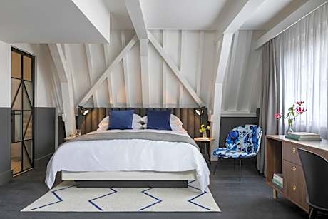 King Suite - Above Bar