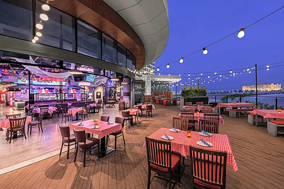 Hampton by Hilton Marjan Island