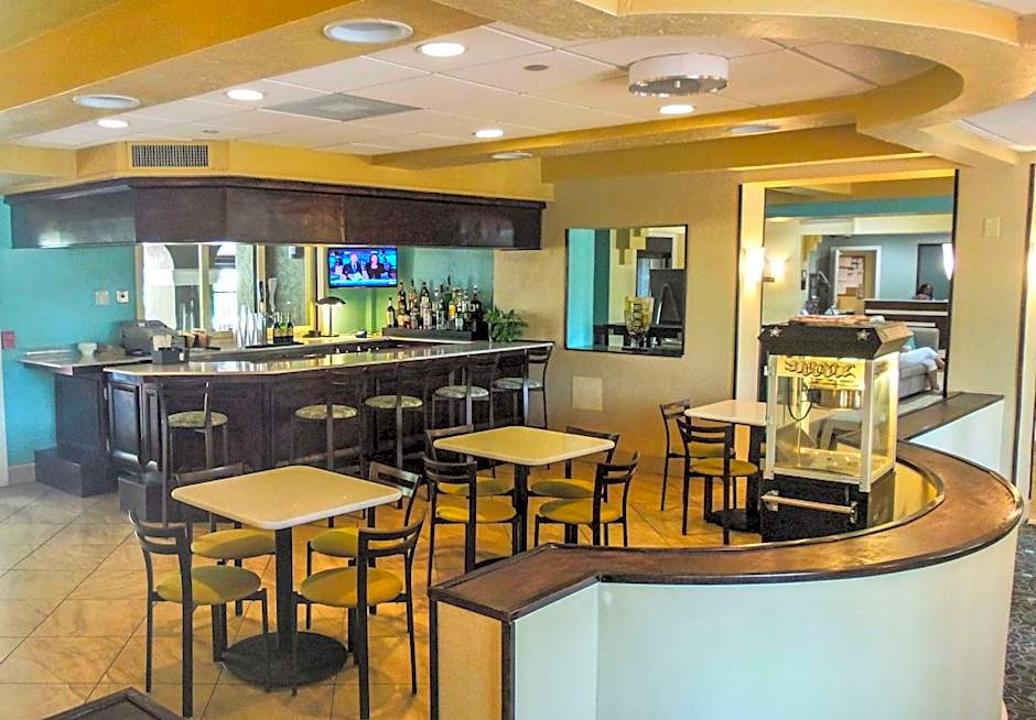 Best Western Plus Deerfield Beach Hotel & Suites