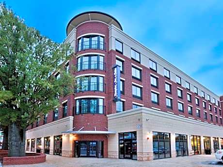 1 K Hearing Accessible Corner Rm Cityview Ns