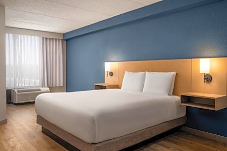 King Room with Sofa Bed