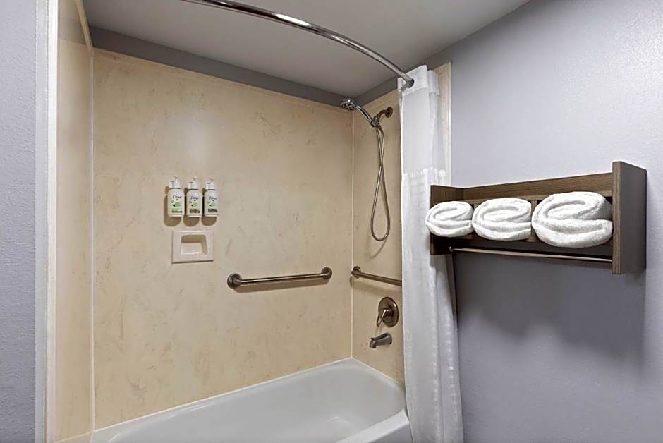 Baymont by Wyndham Moss Point/Pascagoula