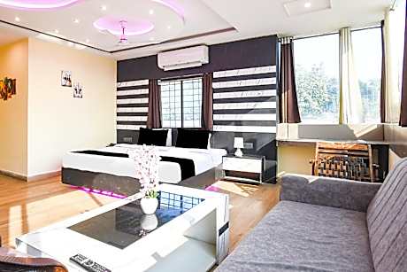 Super Collection O Hirak Road Dhanbad formerly Hirak Inn