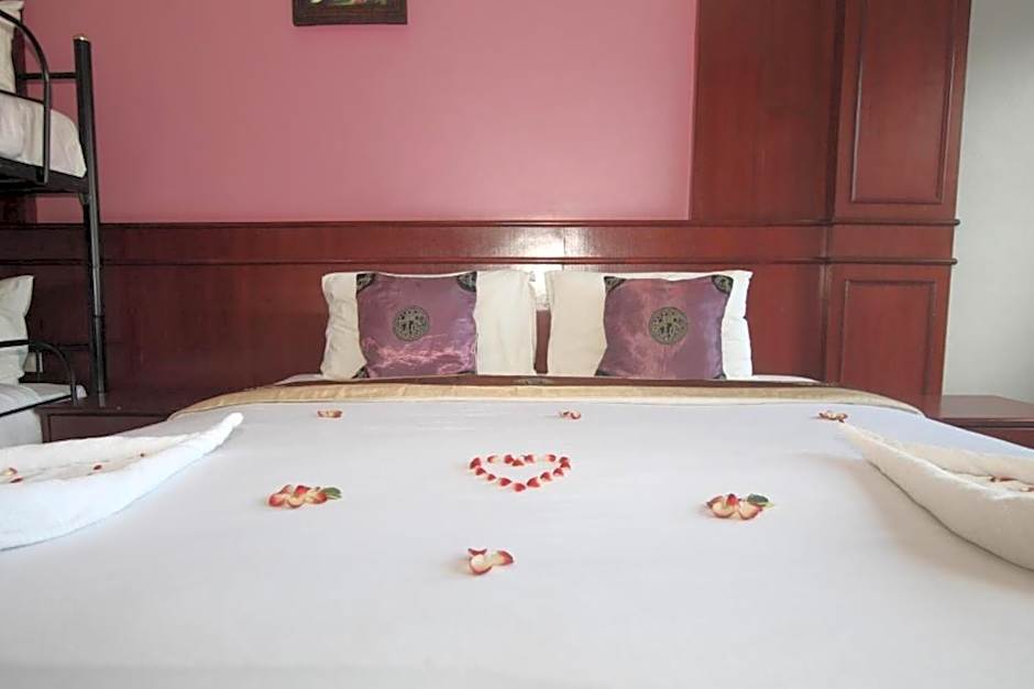 Art Mansion Patong Hotel