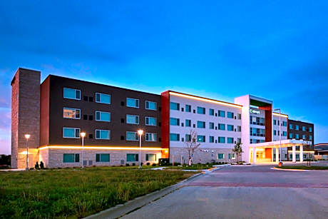 Element Overland Park