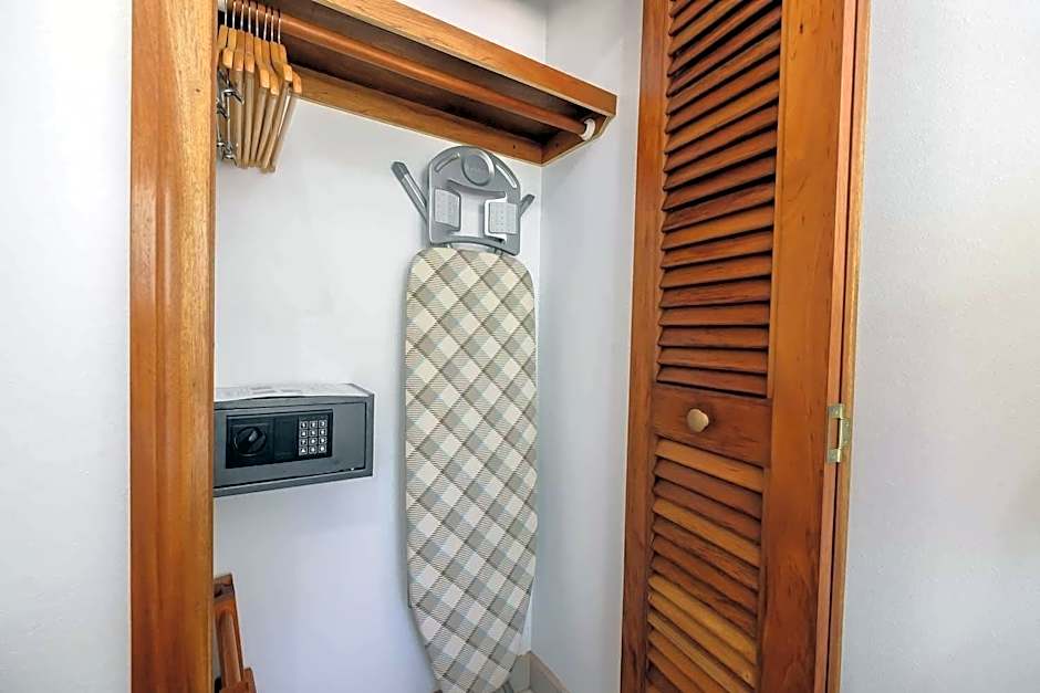 Best Western Grand Baymen Gardens