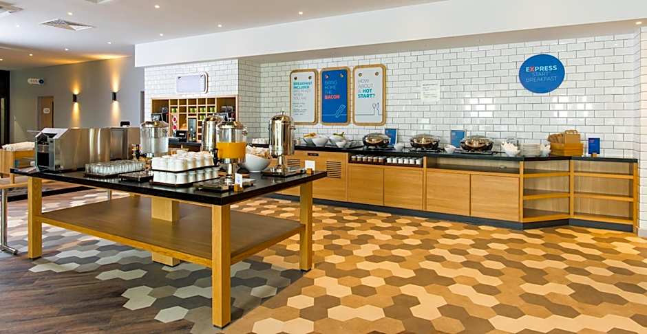 Holiday Inn Express Bicester By IHG