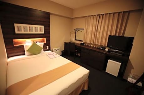 Double Room with Small Double Bed - Non-Smoking