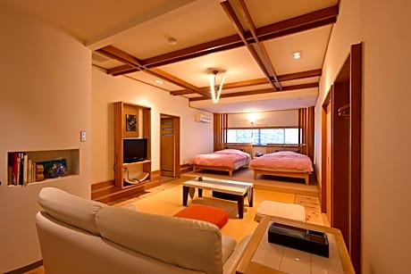 Superior Twin Room with Tatami Area