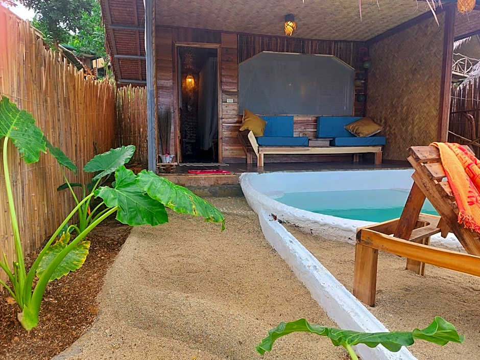 Jungle Bar Honeymoon suite & private pool