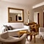Hotel Adonis