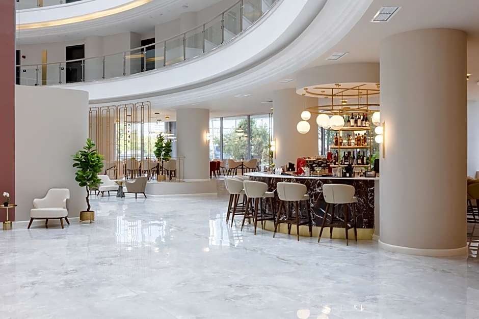 Ramada by Wyndham Bucharest Otopeni Airport