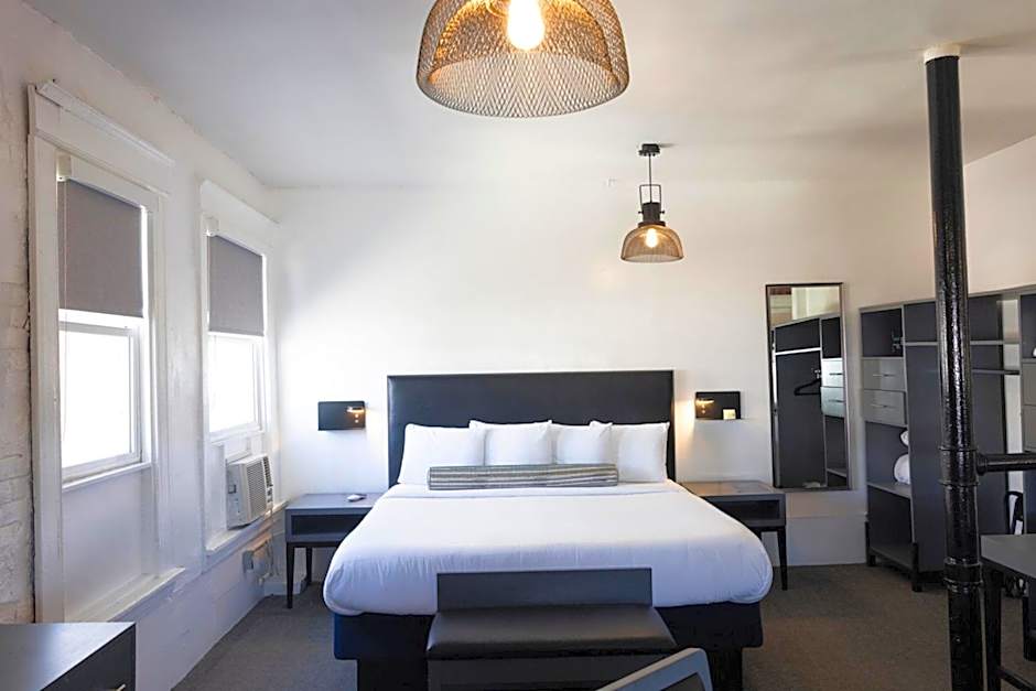 American Hotel
