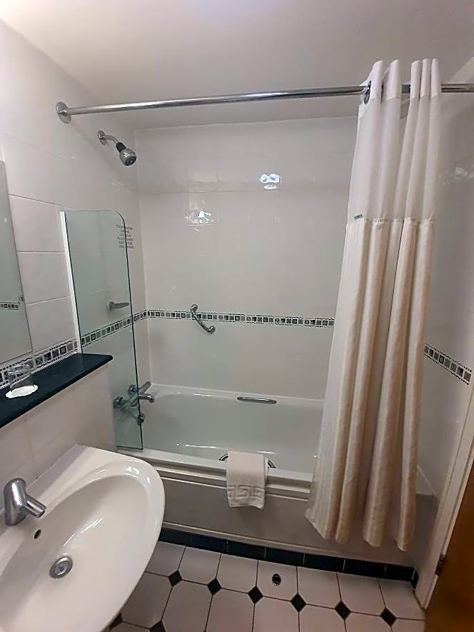 The Telford Whitehouse Hotel