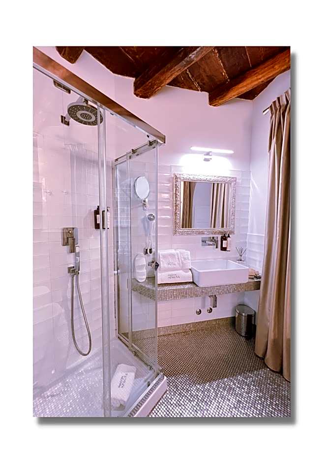 Maison Spagna Suites