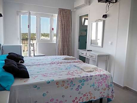 Twin Room with Balcony City Views