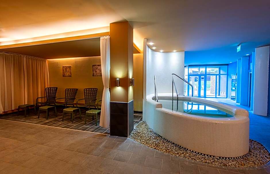 Hunguest Szeged - ex Forrás