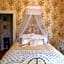 Alexander Mansion  Bed and Breakfast