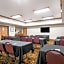 Travelodge & Suites by Wyndham Fargo/Moorhead