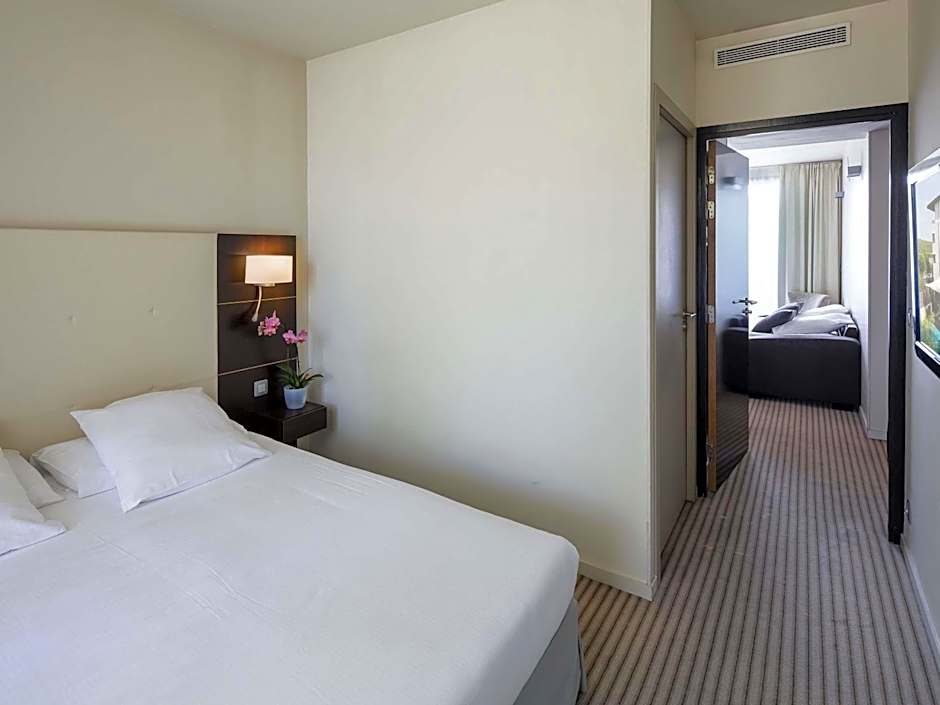 Mercure Aix-en-Provence La Duranne Gare TGV