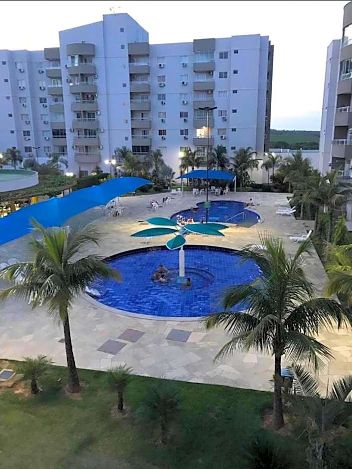 Lagoa Quente Flat Service -512B