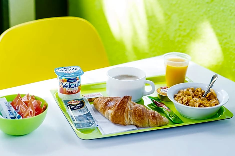 ibis budget Clermont-Ferrand Le Brézet Airport