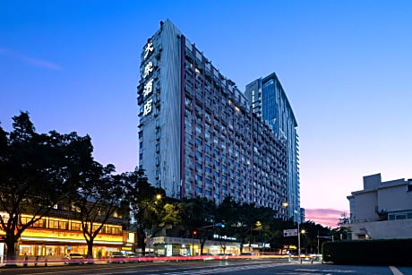 Wings Hotel